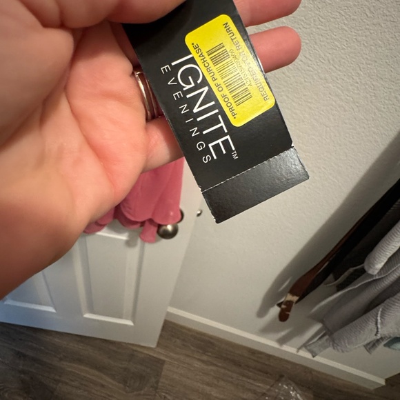 Evening Dress - Picture 4 of 4